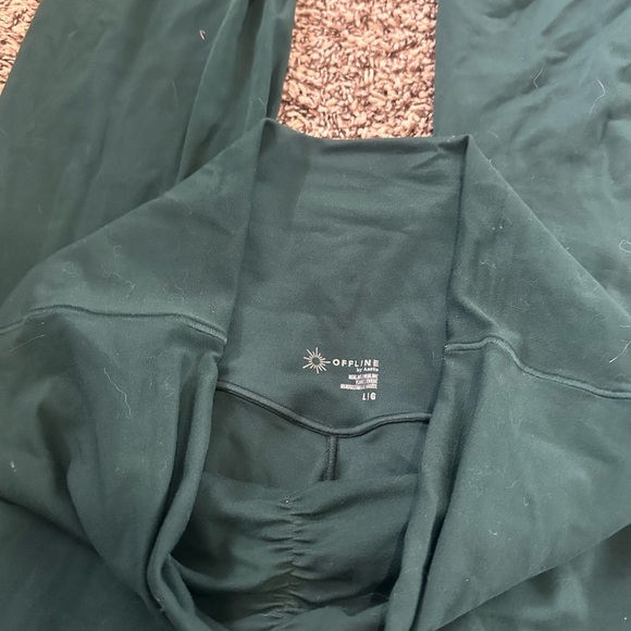 OFFLINE By Aerie Real Me High Waisted Ruched Flare Legging Size Large - Picture 3 of 4